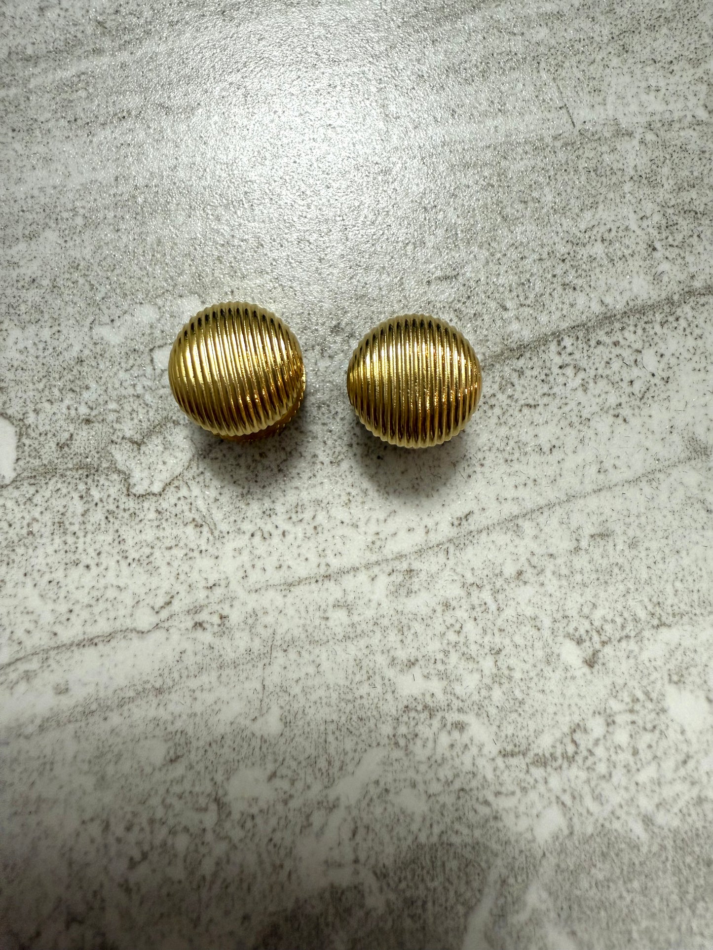 Bubble Stud