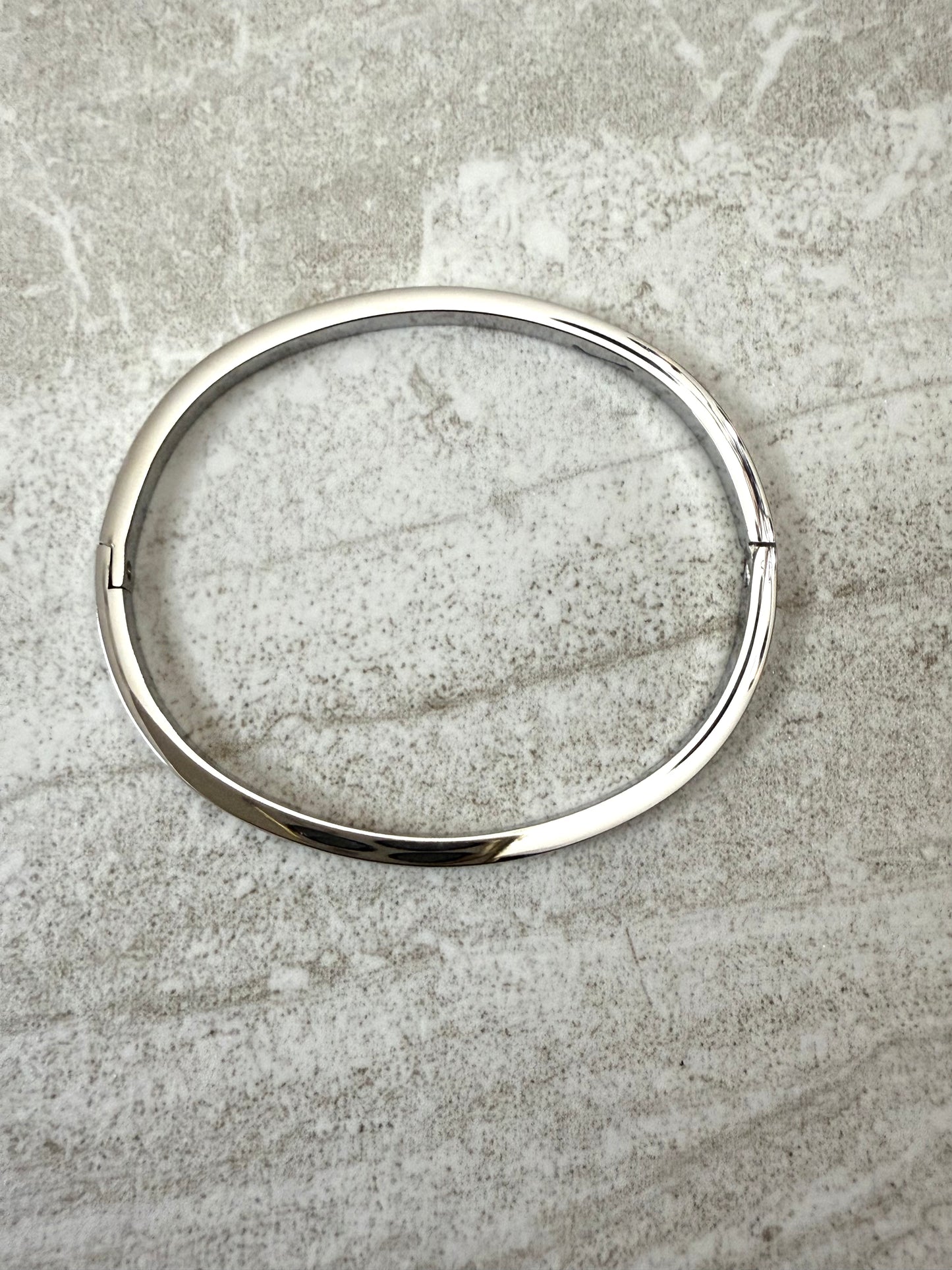 Classic Bangle- Silver