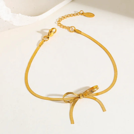 Susie Necklace- Gold