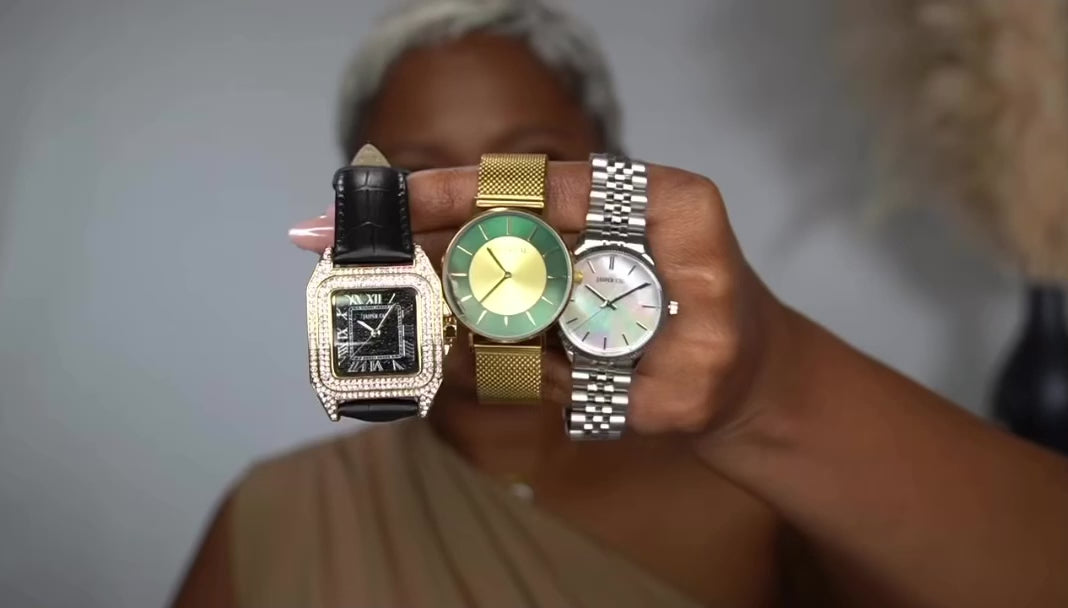 Load video: JASPER CAL timepieces unboxing.